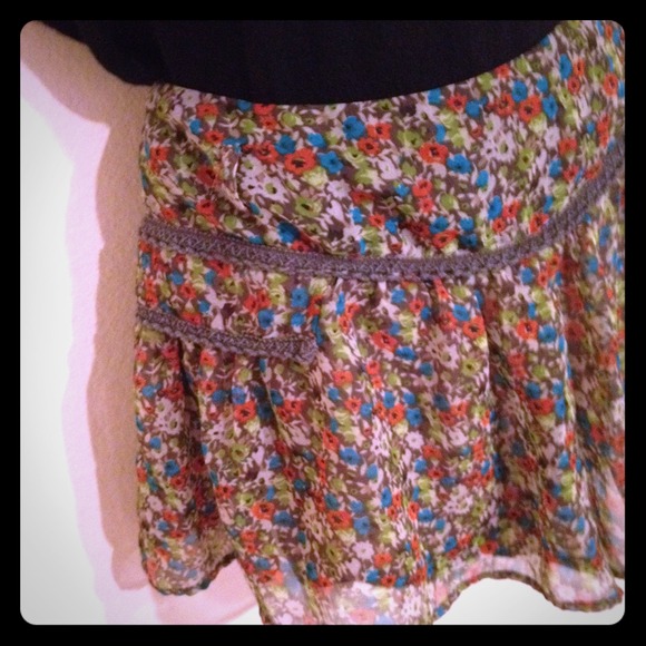 Floral skorts. Super Adorable!