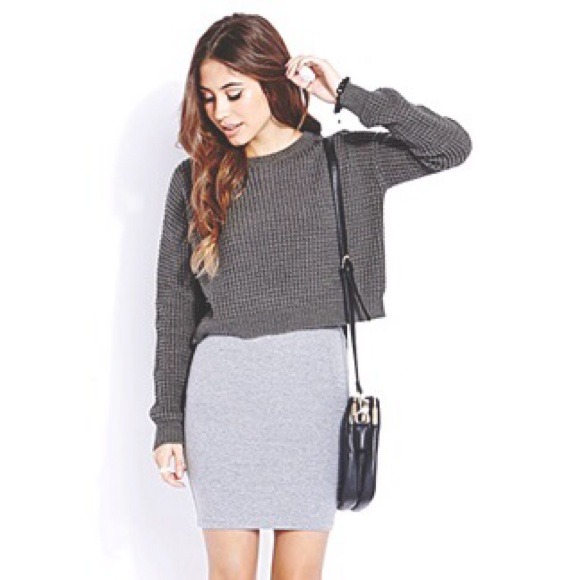✖️SOLD✖️Cozy grey waffle cropped sweater