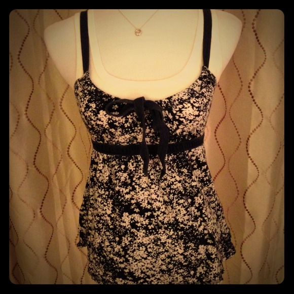 Abercrombie and Fitch Top -Includes Brand New Tank