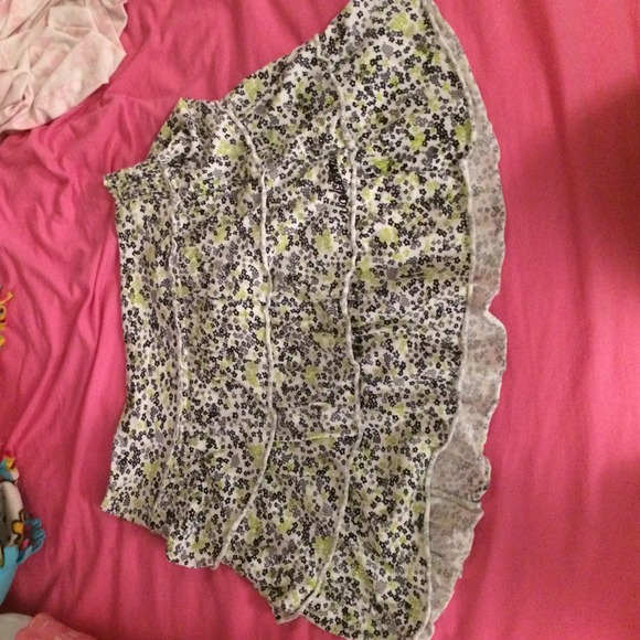 Volcom Skirt - Picture 2 of 4