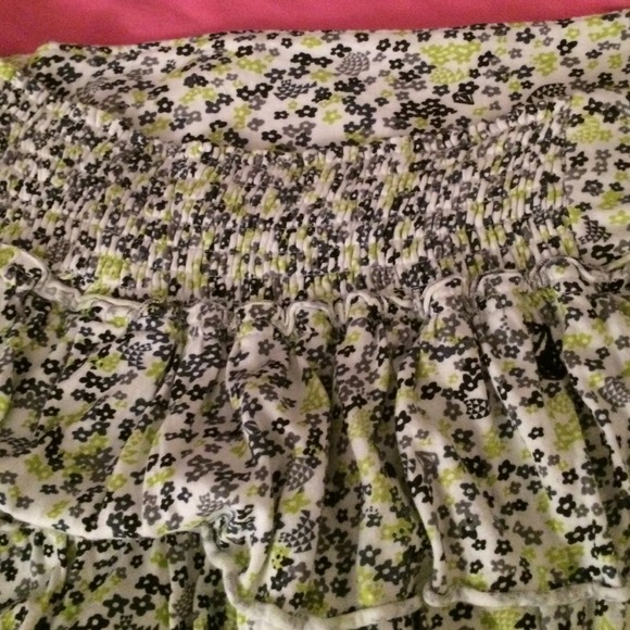 Volcom Skirt - Picture 3 of 4