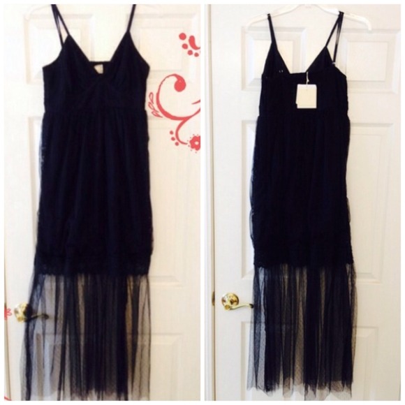 Black Dress - Picture 2 of 4