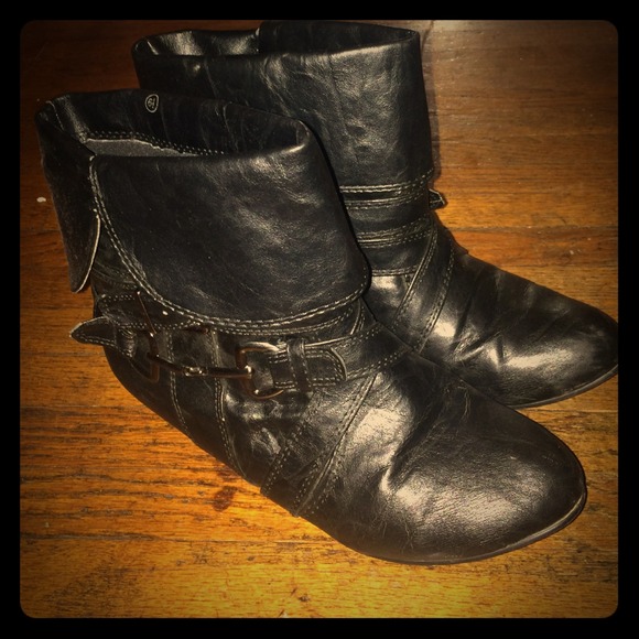 ✨REDUCED✨Black ankle boots