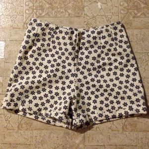 🚫ON HOLD🚫Brandy melville shorts😍😍