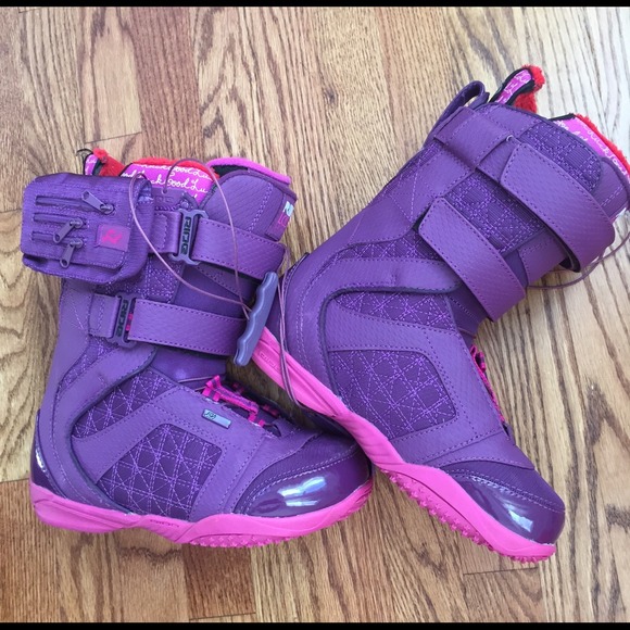 Like new Snowboard Boots