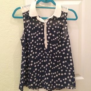Navy blue polka dotted tanktop