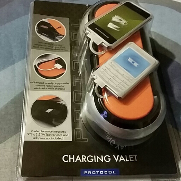 Charging valet