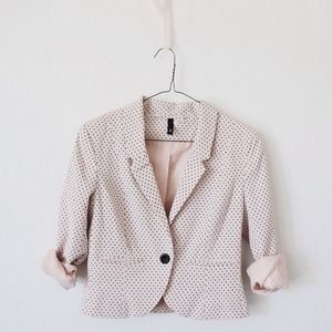 H&M Jackets & Blazers - Cropped Blazer H&M Jackets & Blazers - Cropped Blazer