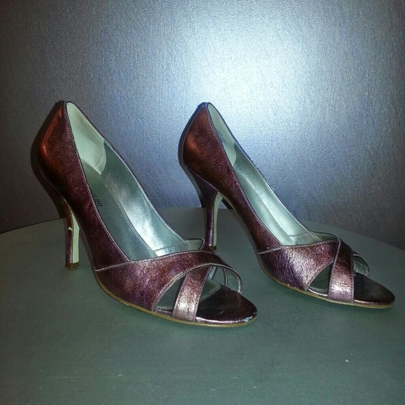 Enzo Angiolini purple metallic pumps - Picture 1 of 1