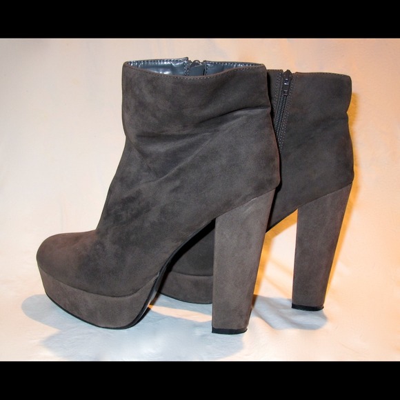 Gray 5 inch Forever 21 Platform Booties