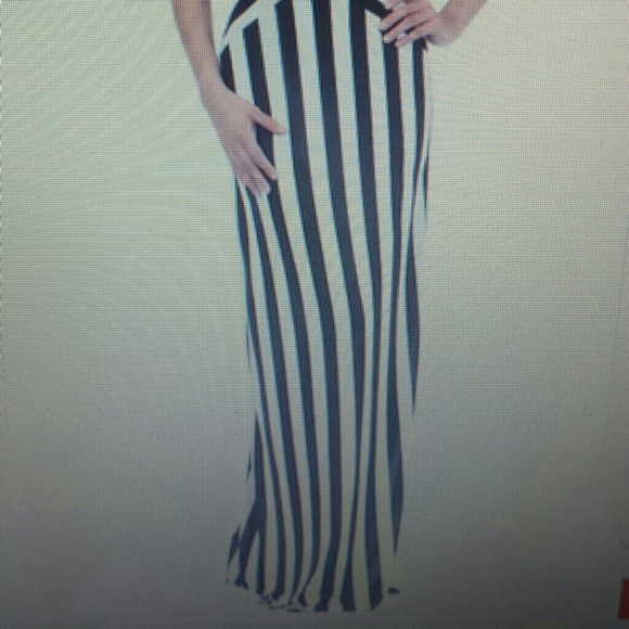 SOLD Elegant Strip Dress - Picture 3 of 4