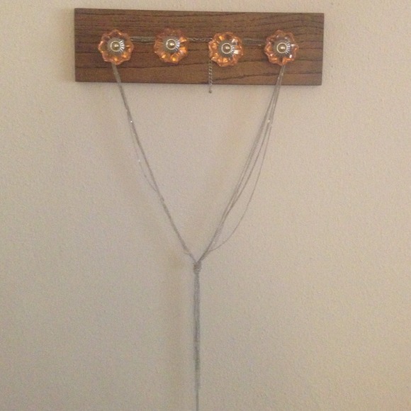 Express long necklace
