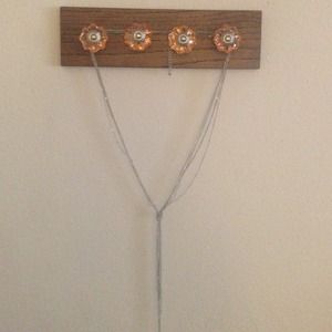 Express long necklace