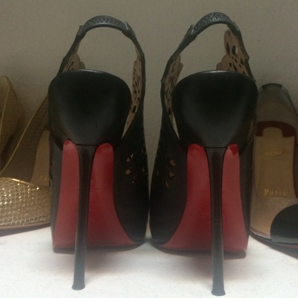 Christian Louboutin - Picture 2 of 4