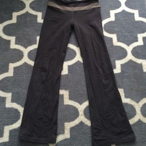 Brown lululemon yoga pants