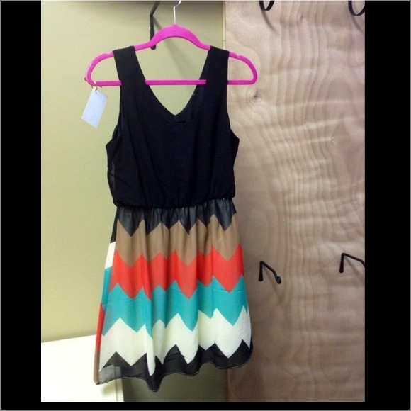 Cute chevron dress!