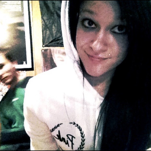 🚫🚫BUNDLED🚫🚫White Victorias Secret PINK Hoodie - Picture 2 of 2