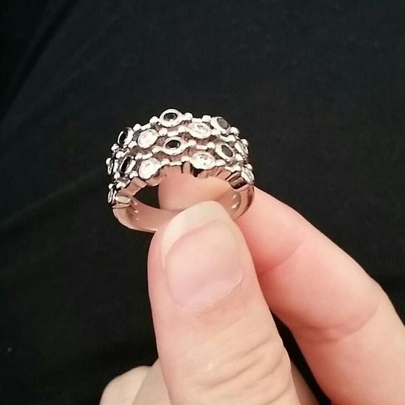 Very stylish ring - Picture 2 of 2