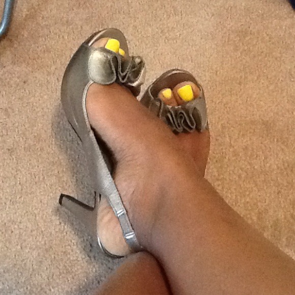Sling back heels