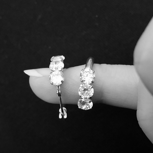 10k 3cm cubic zirconia hoop earrings - Picture 1 of 3