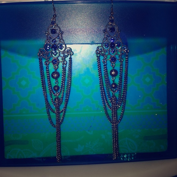 💙Beautiful never used blue and grey long earrings