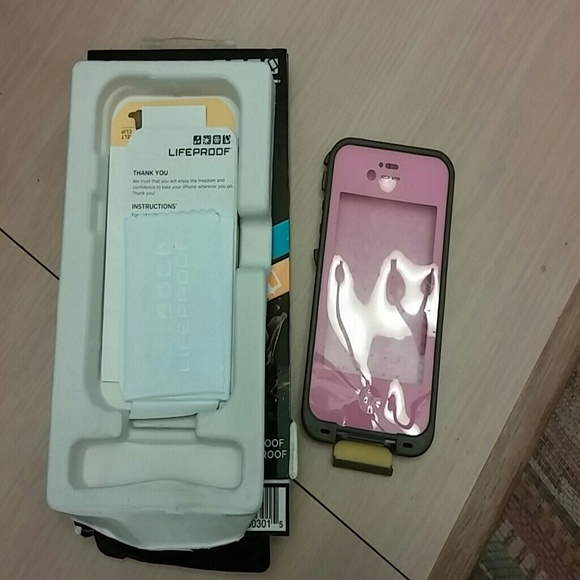 Pink iPhone 4s lifeproof case