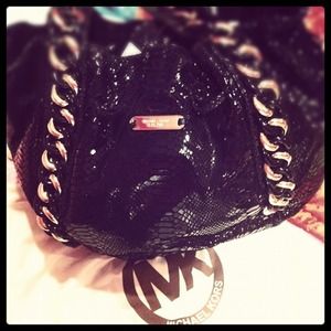 🔴REDUCED🔴authentic Michael Kors black python bag