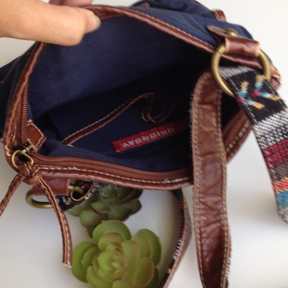 ❤️Bundled❤️🆒UNIONBAY cross body Purse - Picture 3 of 4