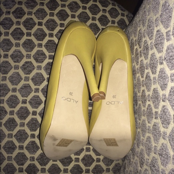 Open toe pumps - Picture 3 of 3