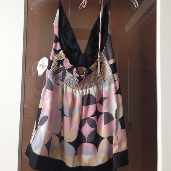 Super cute summer top. Size Small - Picture 2 of 2