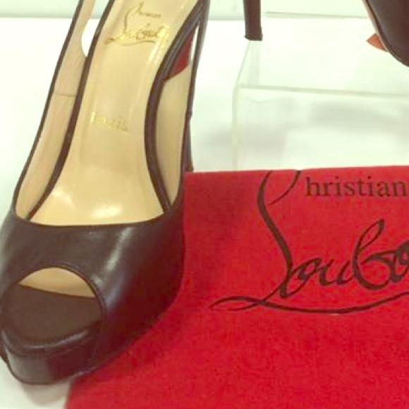 ❌❌SOLD !! ❌❌Christian Louboutin sz 6.5