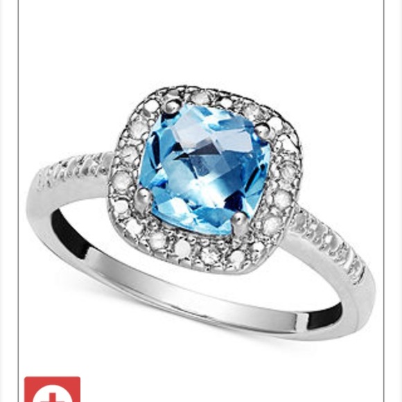 Ring - Picture 3 of 4