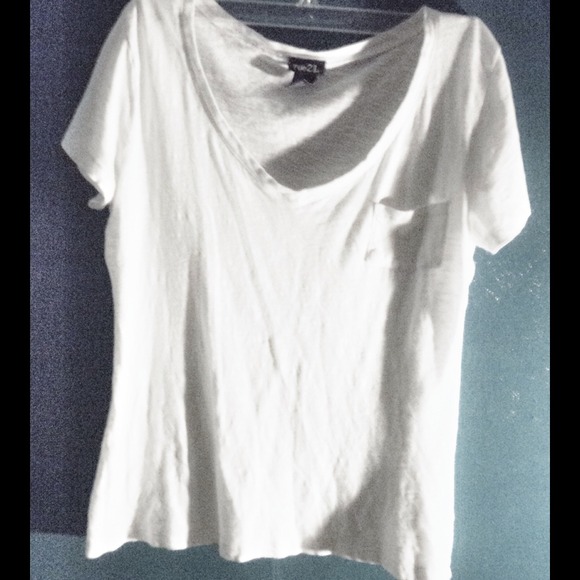 Rue 21 T-Shirt