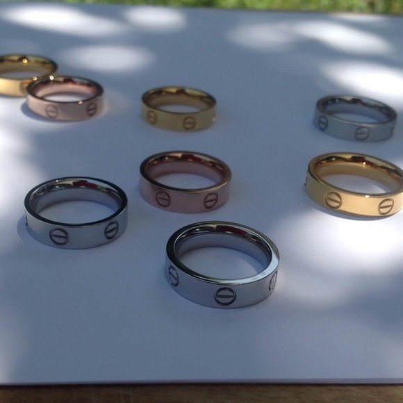 14k Screw ring❤️ Size 6 Rose gold.