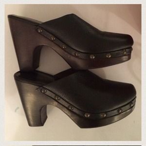 Sexy black real leather clogs.