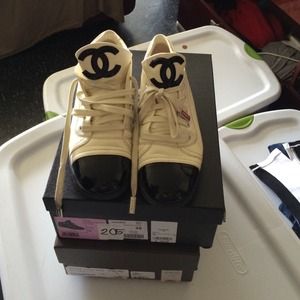 Chanel lacets black & creme size 38