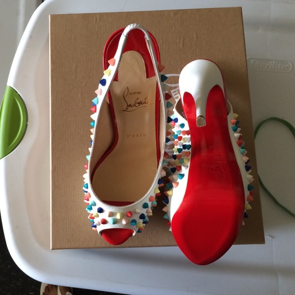 Lady peep sling spikes