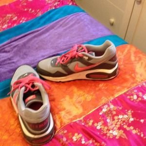 Nike AirMac tennis shoes