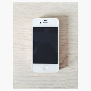 Iphone 4, AT&T, Good Condition.