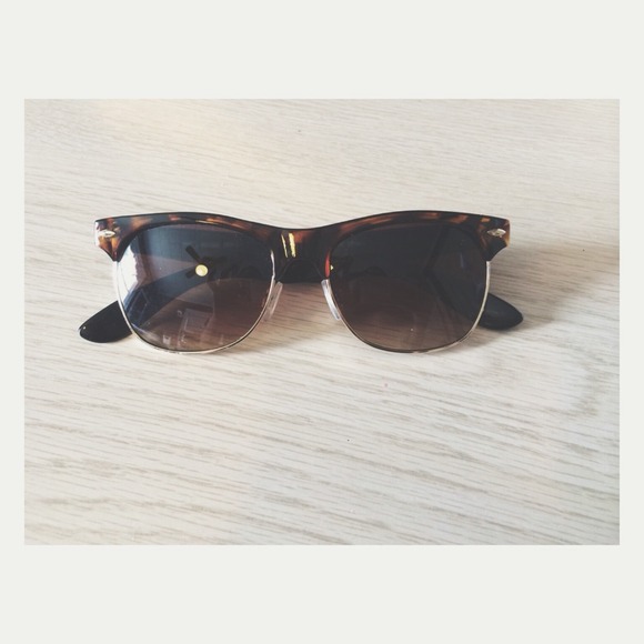 Tortoise Shell Sunglasses