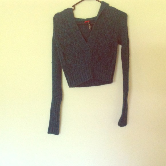 Crop sweater