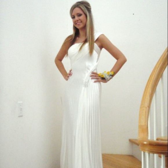 La Femme long Satin gown