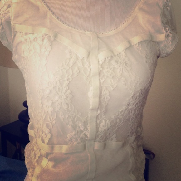 Lacey top
