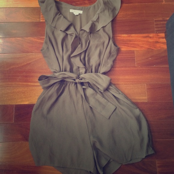 BCBGeneration olive green romper - Picture 1 of 1