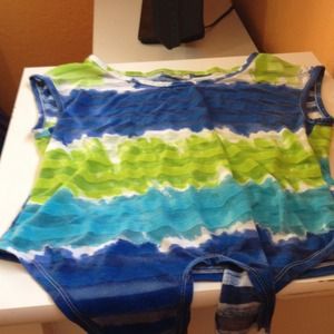 green and blue top💙💚