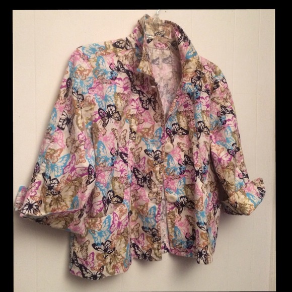 🌺SWING JACKET W/BUTTERFLIES & POCKETS🌺 - Picture 4 of 4