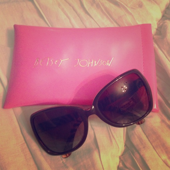 Betsey Johnson sunglasses