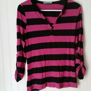 Magenta & Black 3/4 Sleeve Top