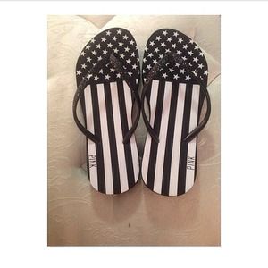 VS Pink flip flops