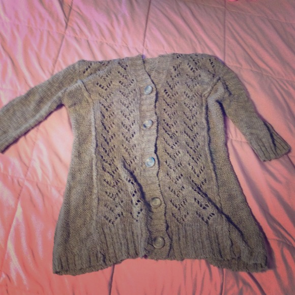 purple/brown short-sleeved cardigan